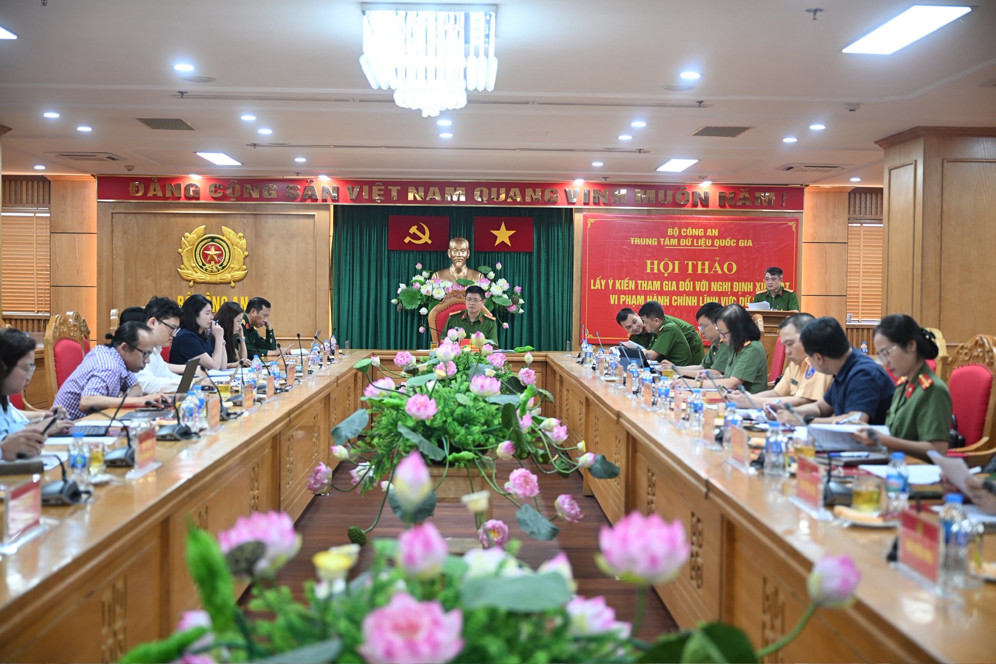 Hội thảo góp ý Dự thảo Nghị định quy định xử phạt vi phạm hành chính trong lĩnh vực dữ liệu