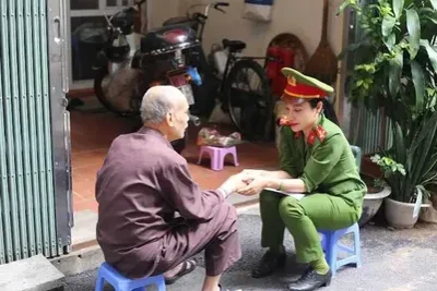 Chuyện của nữ cảnh sát khu vực 